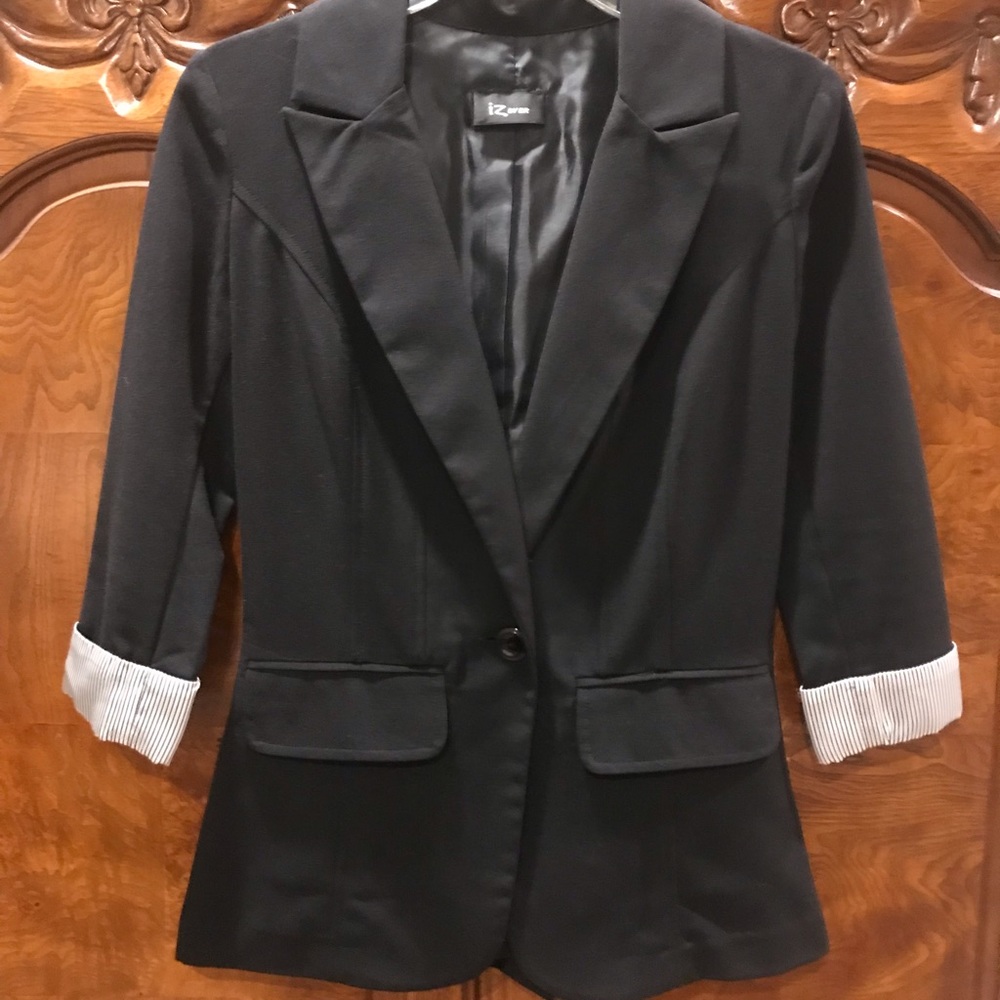 Juniors black blazer